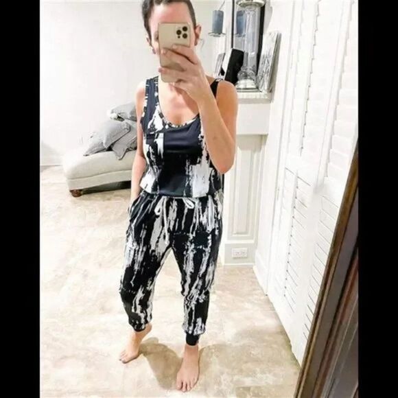 Jumpsuits Casual Round Neck Elastic Drawstring Waist Stretchy Romper w/ Pockets - Picture 3 of 7